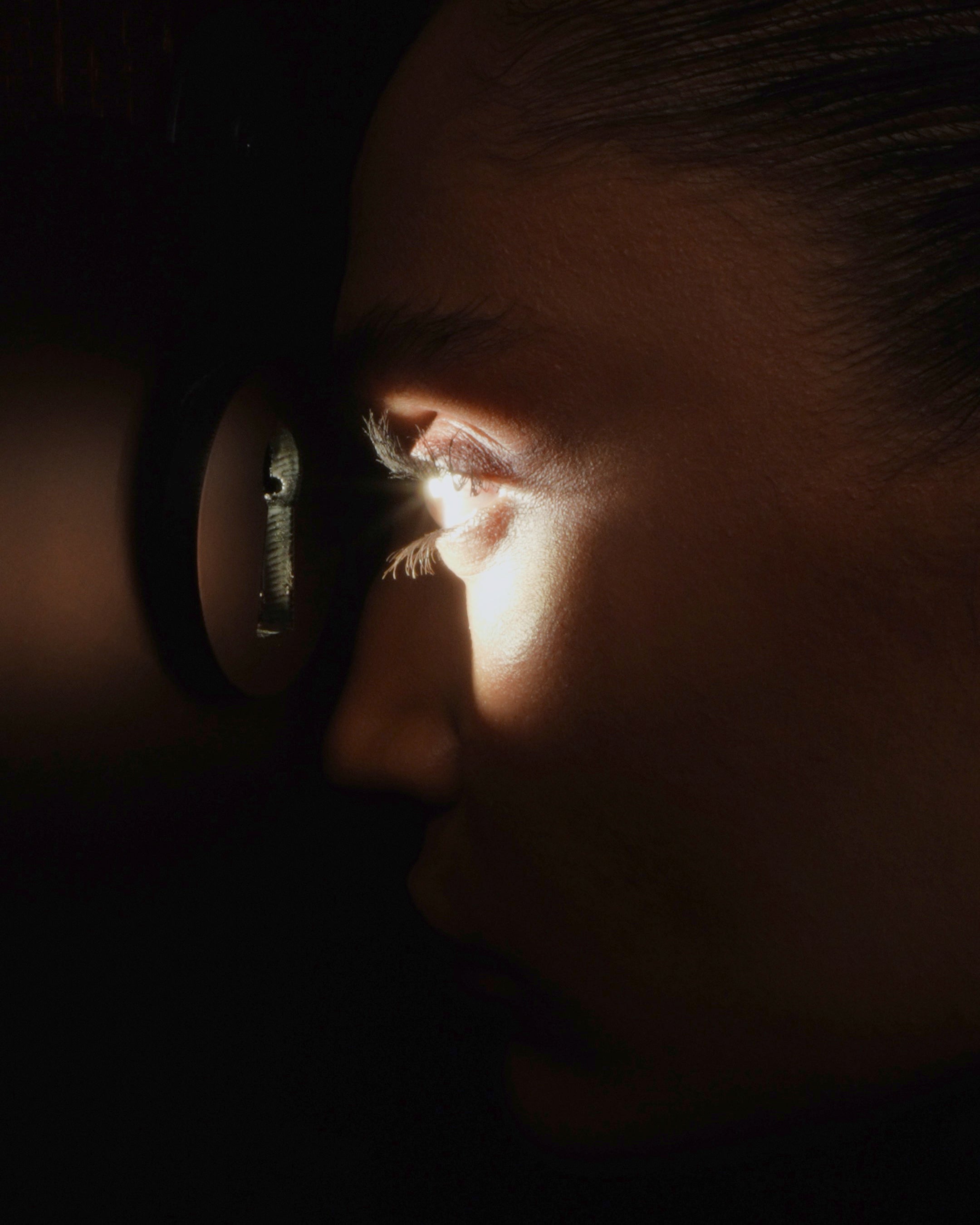 The girl behind the closet